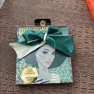 Diva Beauty Oversized Satin Bonnet Green Reversible 17” Sleep Cap with Bow
